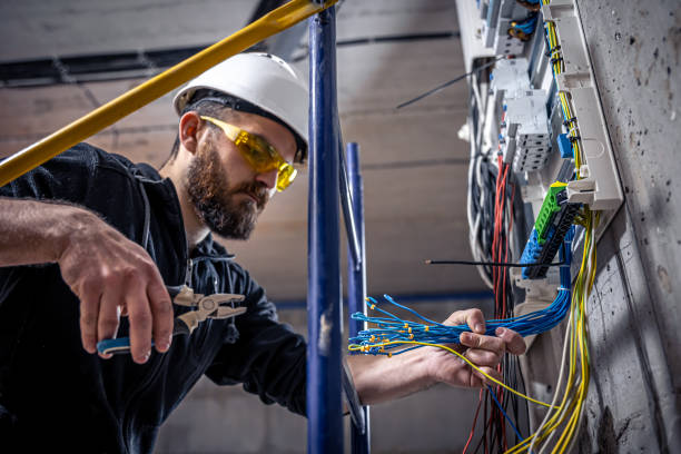 Best Emergency Electrical Repair  in Zumbrota, MN